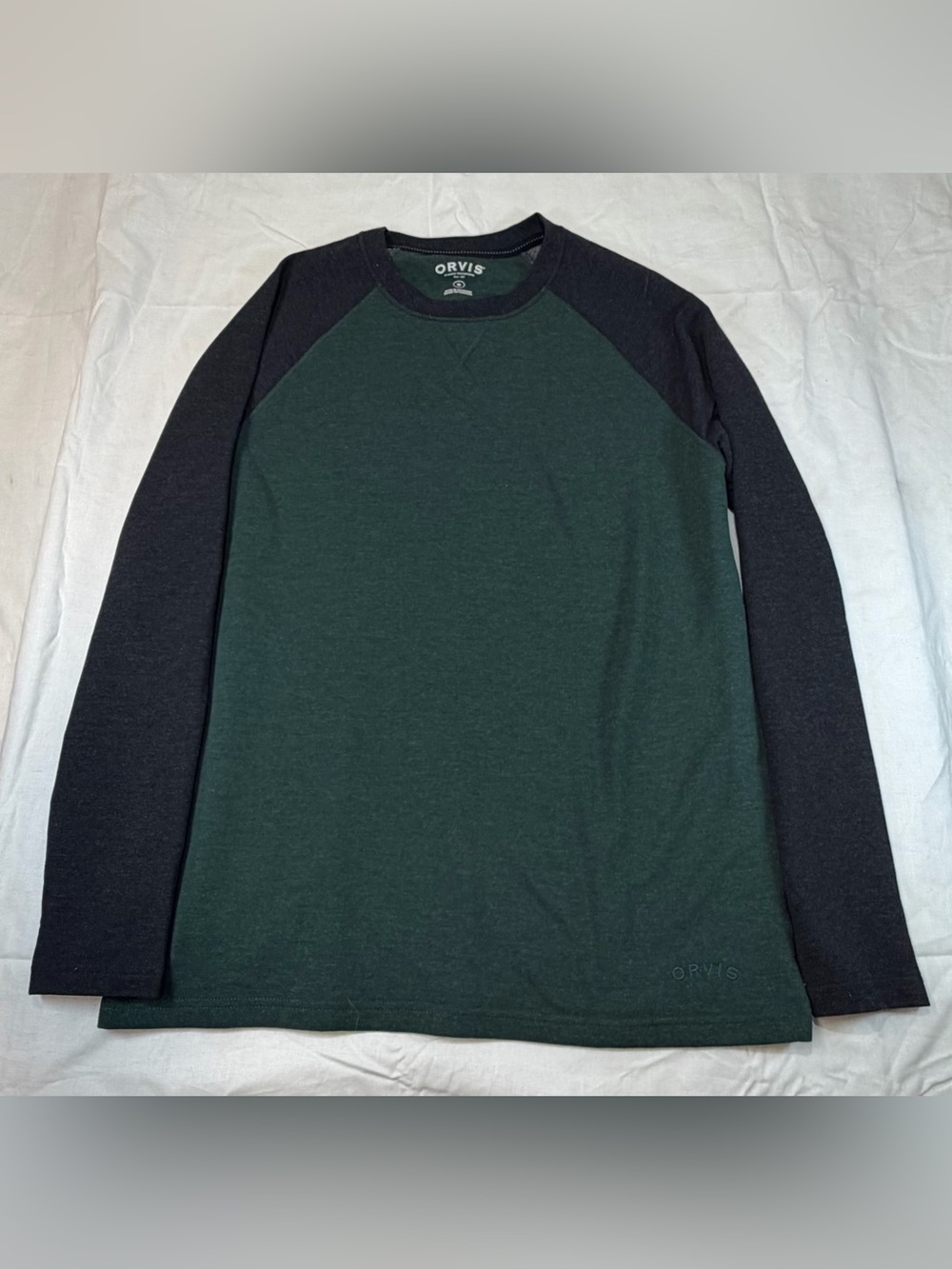 Orvis Men's Two-Tone Raglan Long Sleeve Shirt - Dark Green/Charcoal